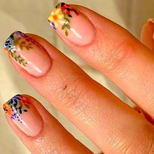 ✨ Wildflower press on nails 💅🏼😍